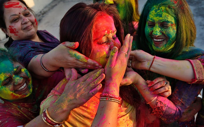 होली में रंगकर ऐसे ही नजर आते हैं आप...