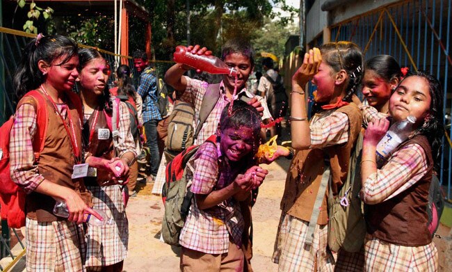 होली में रंगकर ऐसे ही नजर आते हैं आप...