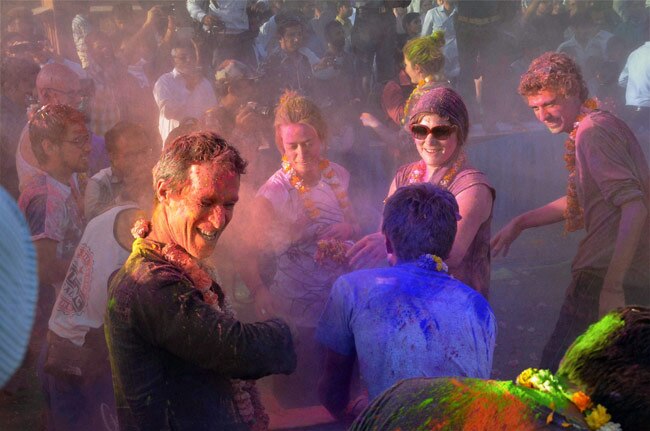 होली में रंगकर ऐसे ही नजर आते हैं आप...