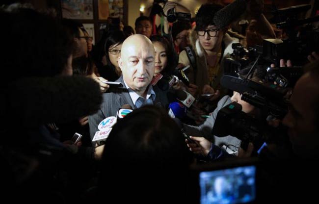 मलेशिया एयरलाइंस के विमान को क्‍या समुद्र निगल गया?