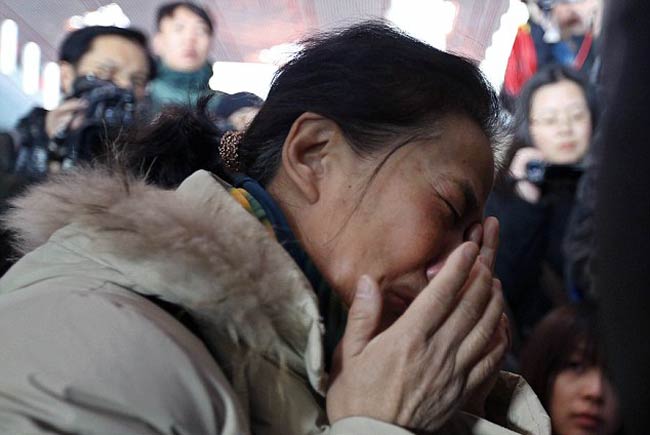 मलेशिया एयरलाइंस के विमान को क्‍या समुद्र निगल गया?