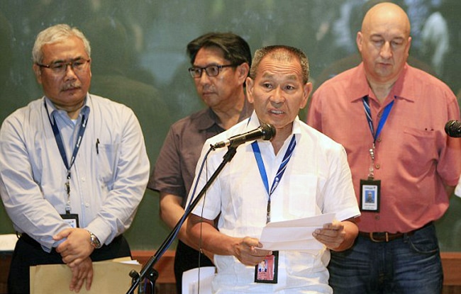 मलेशिया एयरलाइंस के विमान को क्‍या समुद्र निगल गया?