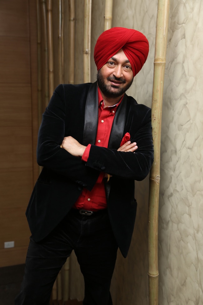 बॉलीवुड के सिंगर्स कैसे मनाते हैं होली