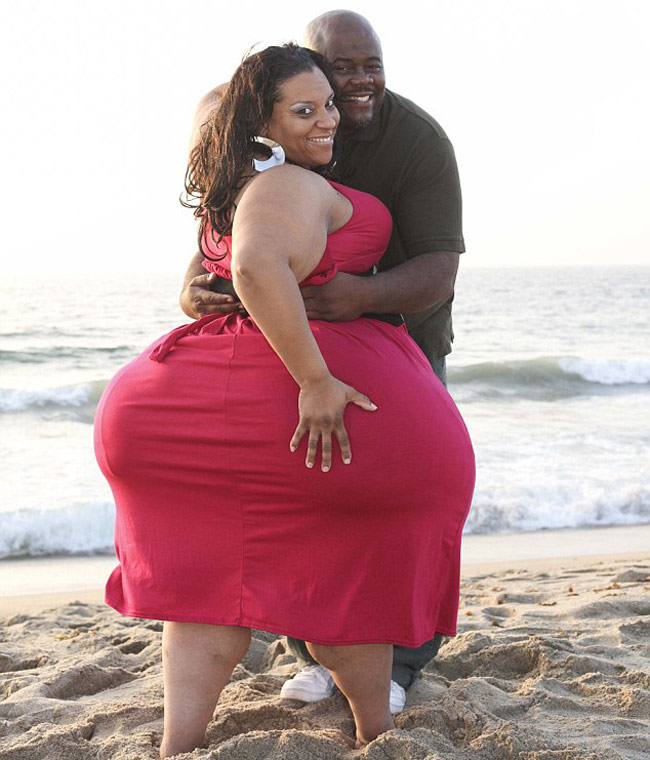 दुनिया के सबसे बड़े कूल्‍हों वाली महिला