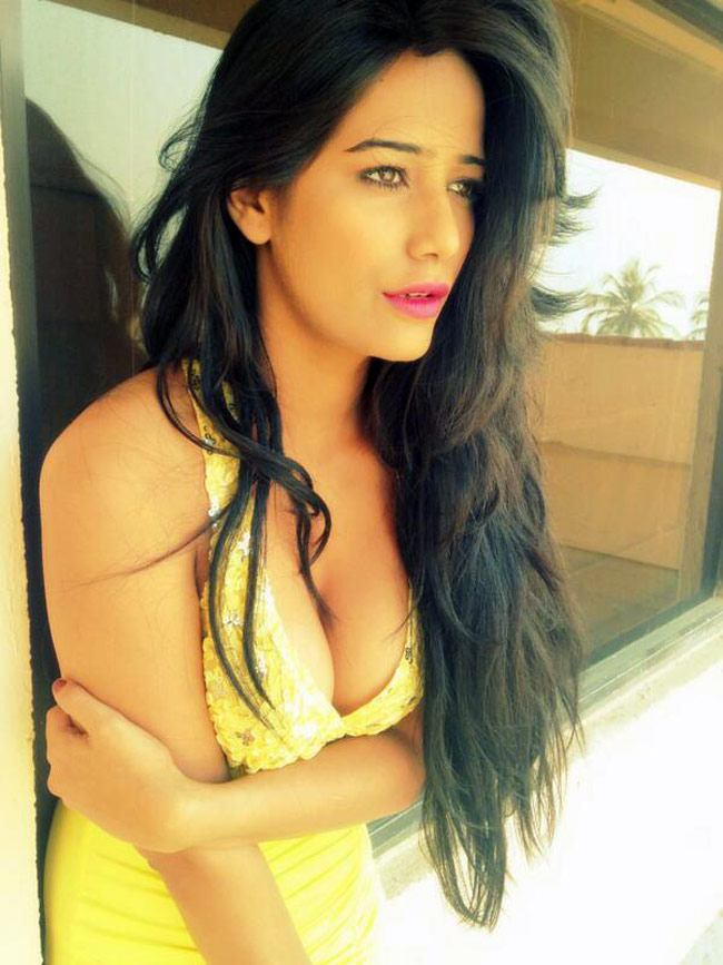 प्‍यार से मेरी तरफ ना देखो, प्‍यार हो जाएगा: पूनम पांडे