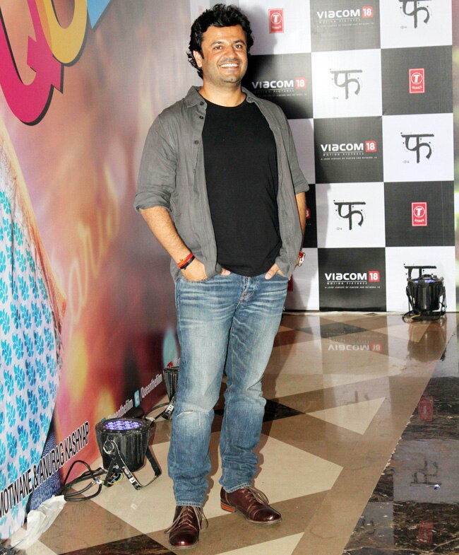 'क्‍वीन' की सक्‍सेस पार्टी में कुछ इस अंदाज में पहुंची कंगना...