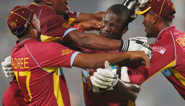 कंगारुओं को हरा मैदान पर नाचे गेल, सैमी और ब्रावो