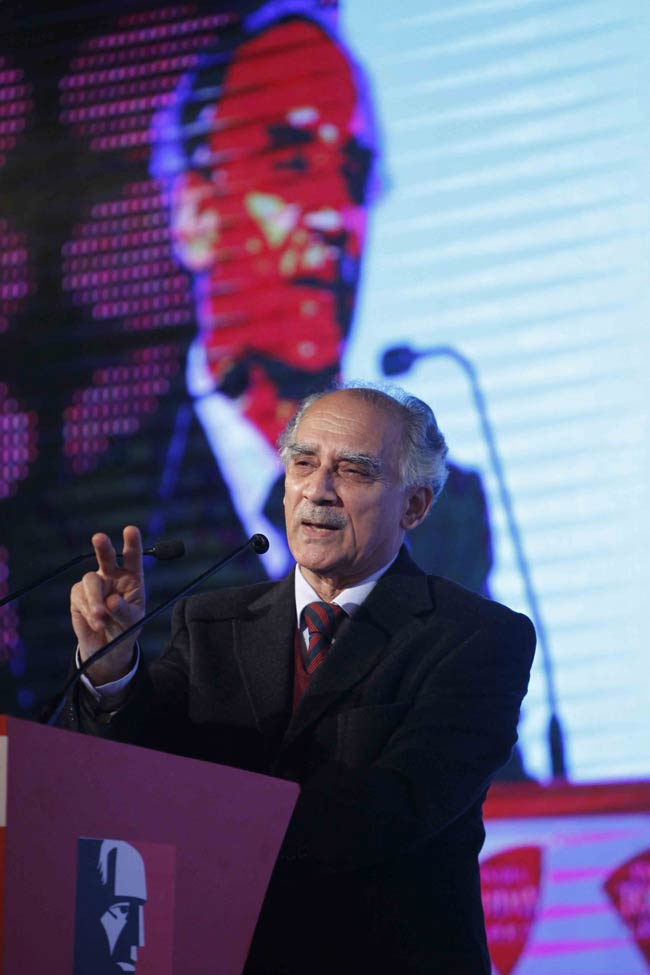 इंडिया टुडे कॉनक्लेव 2014: 'सरकार को व्यापार क्यों नहीं करना चाहिए'