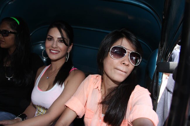 देखिए क्या संदेश दे रही हैं सनी लियोन