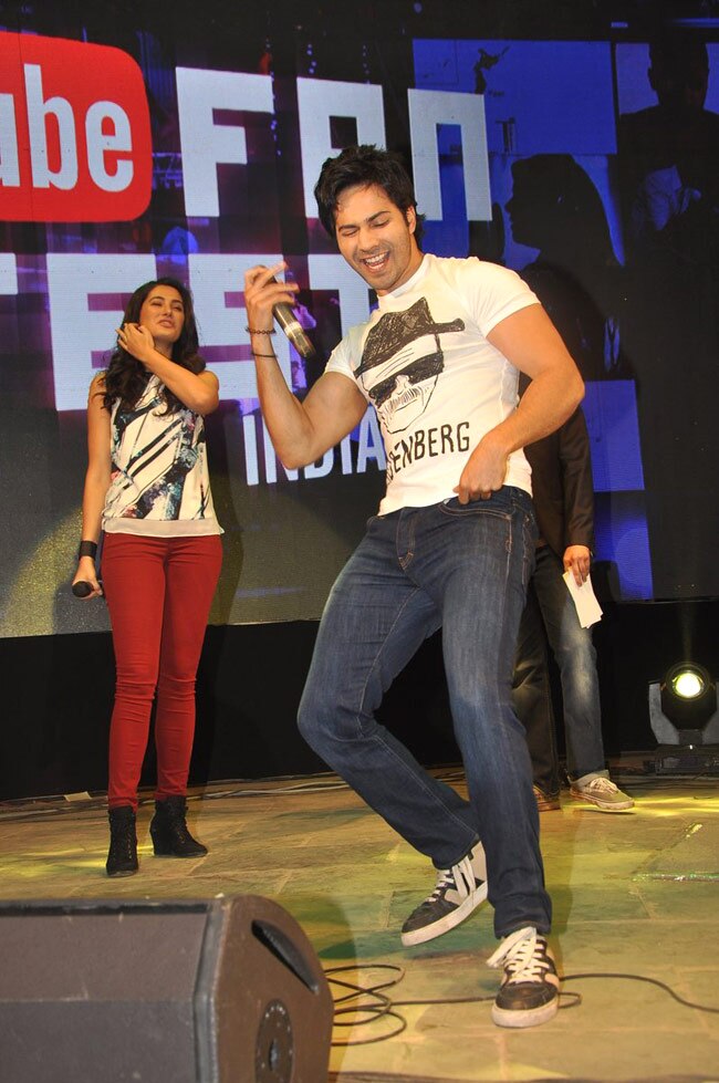 बेटी सुहाना के साथ शाहरुख खान का Dayout