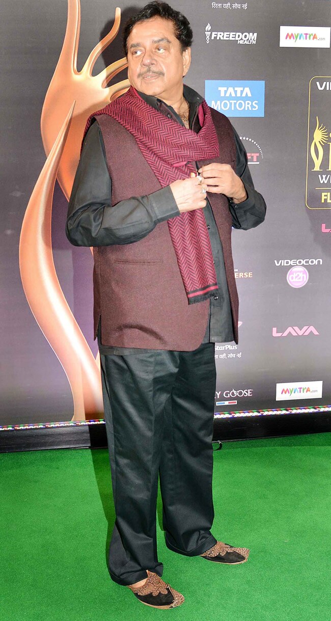 IIFA 2014: ग्रीन कार्पेट पर बॉलीवुड का स्टाइल स्टेटमेंट...