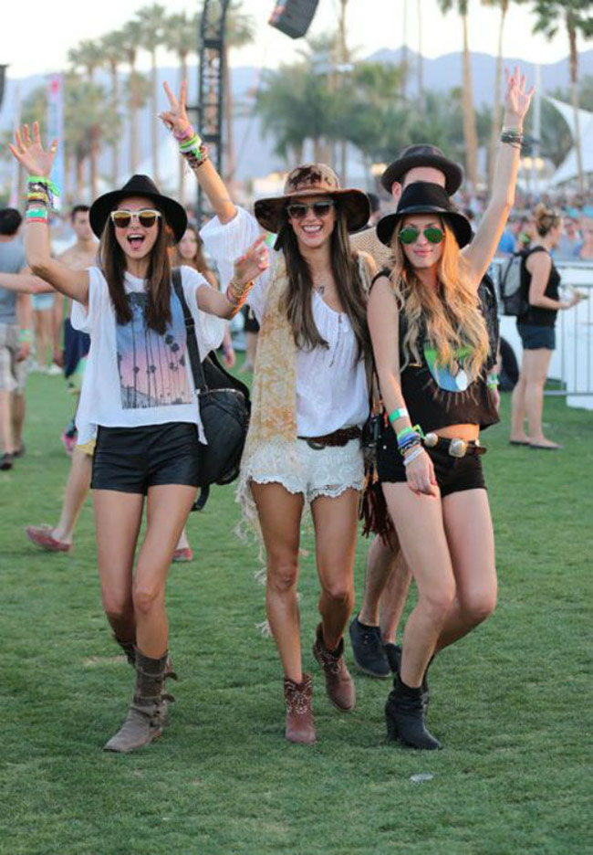 कोचेला फेस्टिवल: हॉलीवुड सितारों की मस्ती भरी तस्वीरें