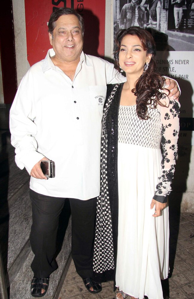 'मैं तेरा हीरो' की स्क्रीनिंग पर चमक उठे सितारे...