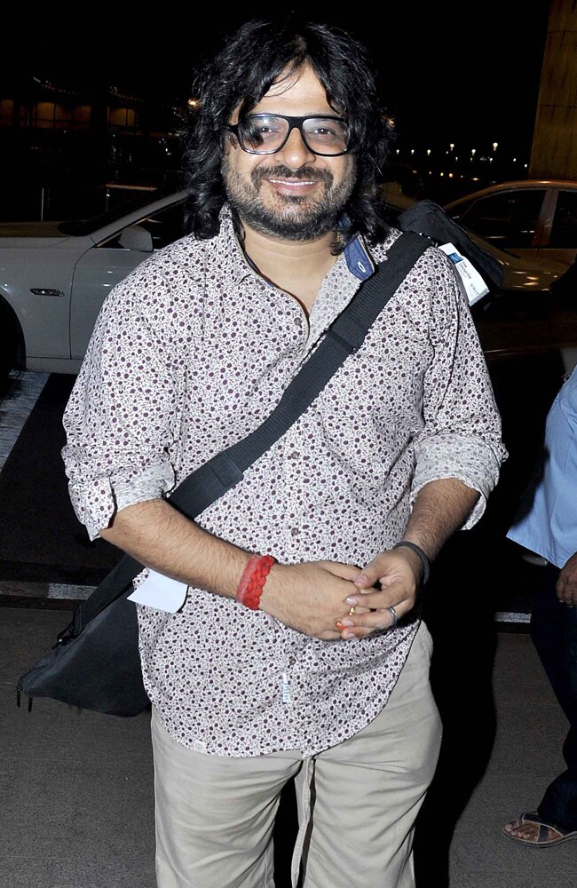 आईफा अवॉर्ड के लिए फ्लोरिडा रवाना हुए बॉलीवुड के सितारे