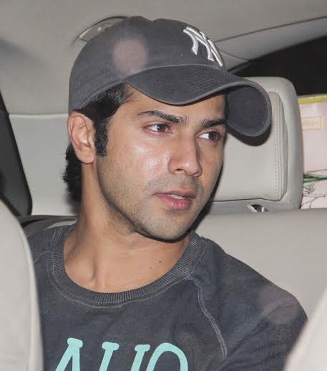 दीपिका, रणवीर, परिणिति पहुंचे ‘2 स्‍टेट्स’ की स्‍क्रीनिंग पर