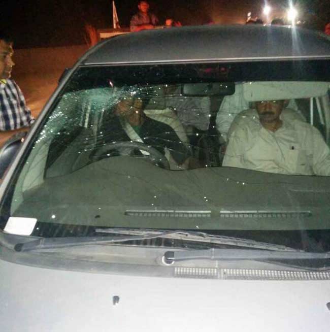 अरविंद केजरीवाल पर हुए 'हमले' और हथियार