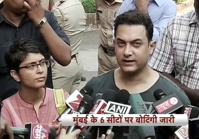 सेलेब्रिटीज ने भी डाला वोट, पोस्ट की तस्वीर