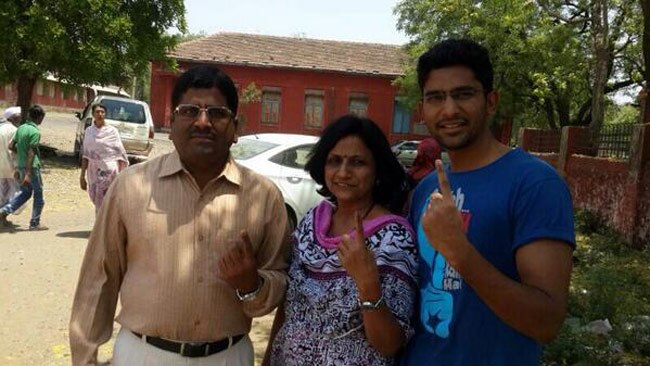 आपका वोट, आपकी तस्‍वीर... यहां देखें