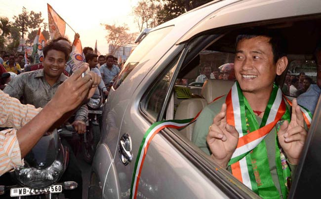 लोकसभा चुनाव में सेलिब्रिटीज के ग्‍लैमर का तड़का