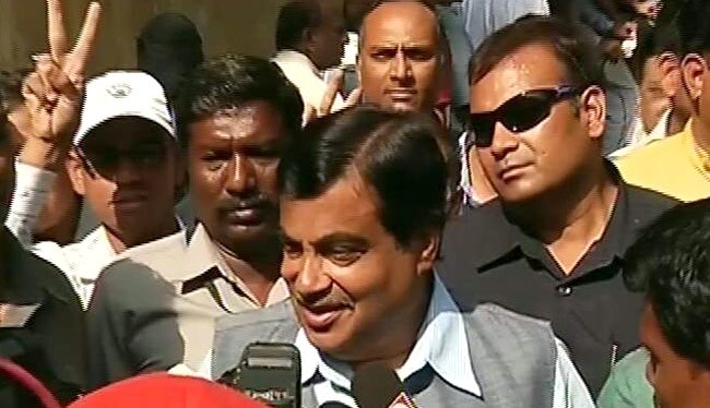 जब वोट देने पहुंचे राजनीति के दिग्गज