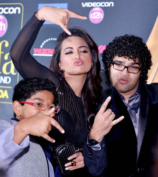 IIFA 2014 में सितारों ने मचाई धूम |  सितारों का मेला