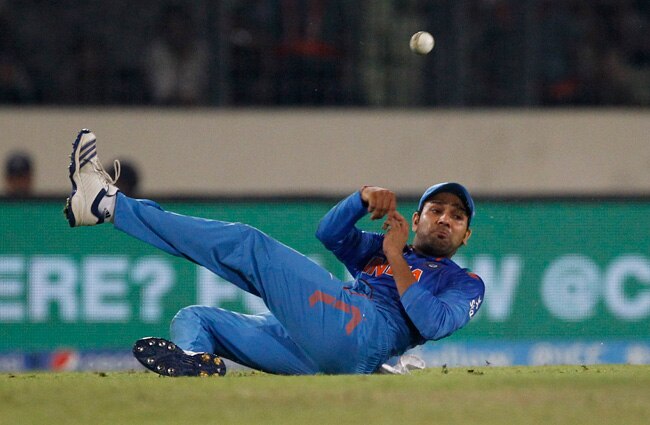 विराट ने दिलाई टीम इंडिया को जीत, धोनी ने जीता दिल