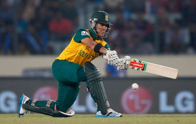 विराट ने दिलाई टीम इंडिया को जीत, धोनी ने जीता दिल