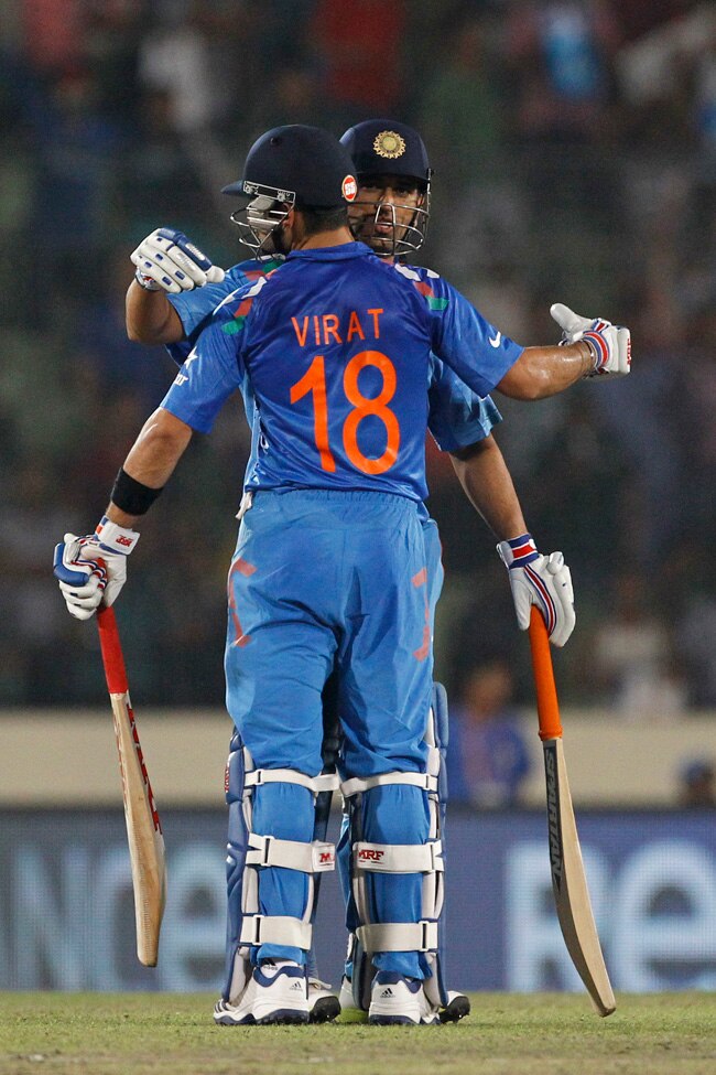 विराट ने दिलाई टीम इंडिया को जीत, धोनी ने जीता दिल