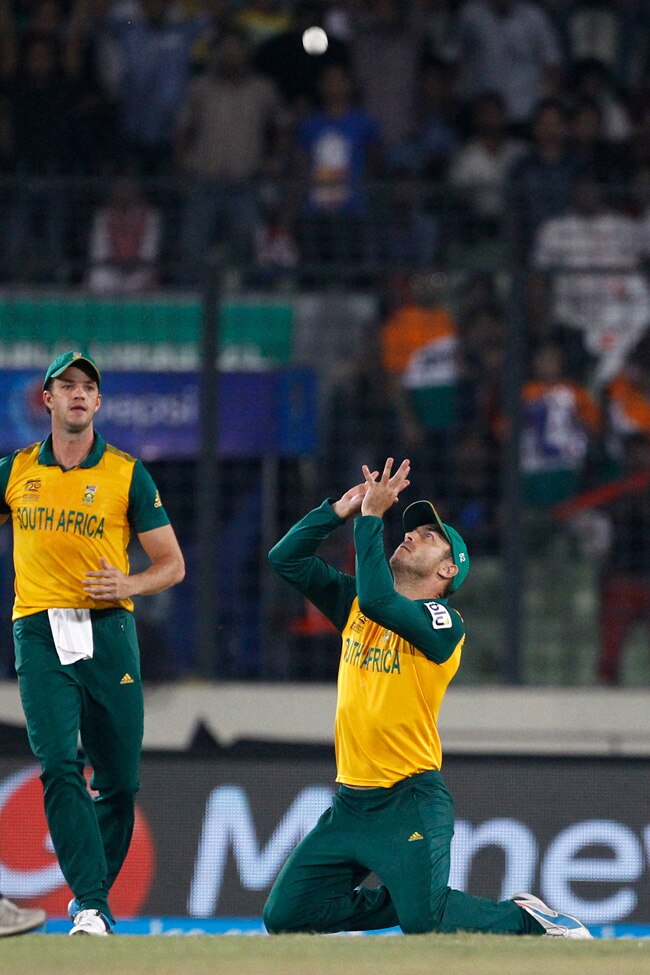 विराट ने दिलाई टीम इंडिया को जीत, धोनी ने जीता दिल