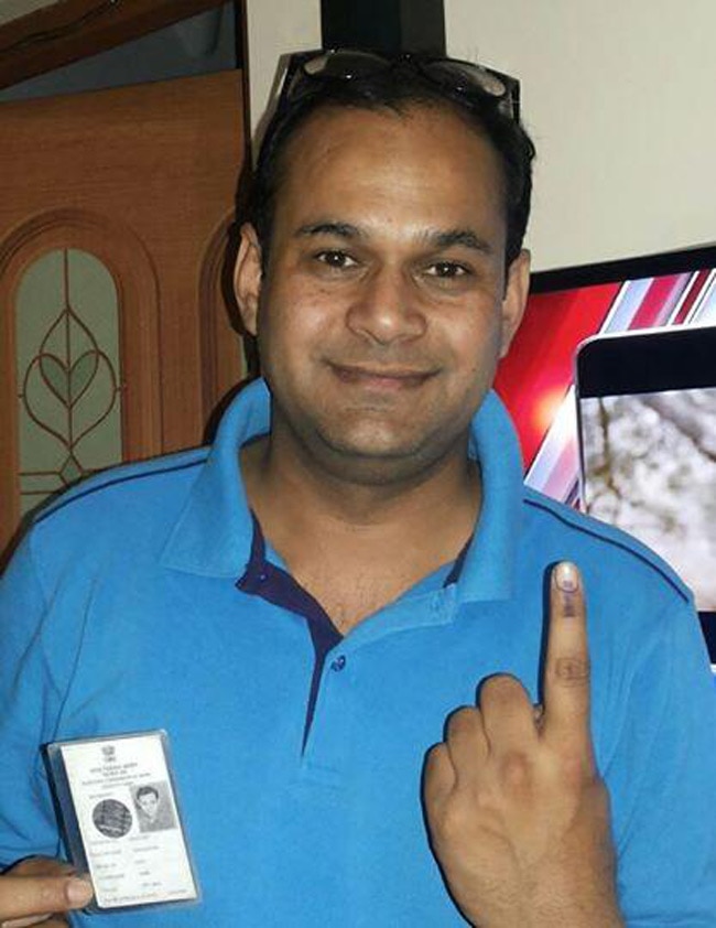 छठा चरण: लोकसभा चुनाव में आपका वोट, आपकी तस्‍वीर...