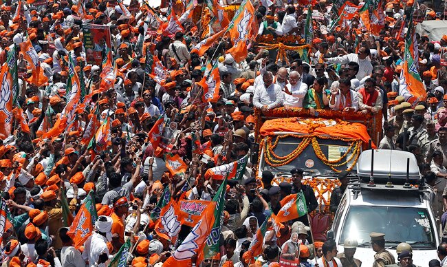 वाराणसी में नरेंद्र मोदी की धूम...