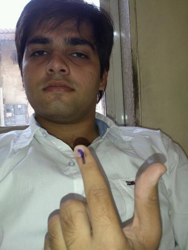 छठा चरण: लोकसभा चुनाव में आपका वोट, आपकी तस्‍वीर...