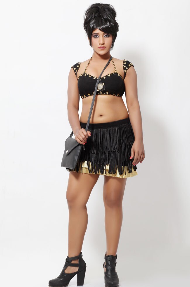 सनी लियोन को पछाड़ने के लिए आ गई निशा यादव