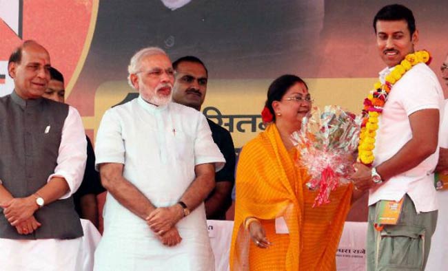 लोकसभा चुनाव में सेलिब्रिटीज के ग्‍लैमर का तड़का