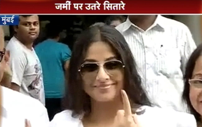 सेलेब्रिटीज ने भी डाला वोट, पोस्ट की तस्वीर