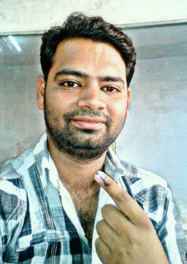 छठा चरण: लोकसभा चुनाव में आपका वोट, आपकी तस्‍वीर...