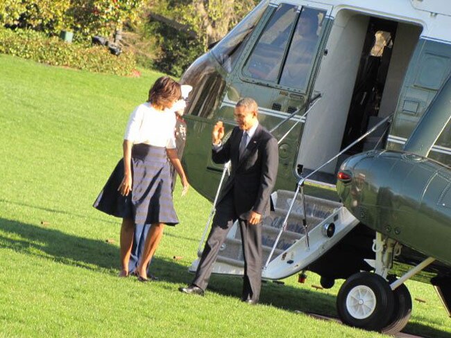 व्हाइट हाउस से ओबामा और मिशेल की Exclusive तस्वीरें