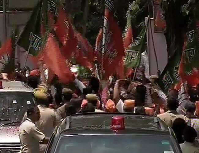 भारत के भावी प्रधानमंत्री नरेंद्र मोदी का नई दिल्‍ली में भव्‍य स्‍वागत