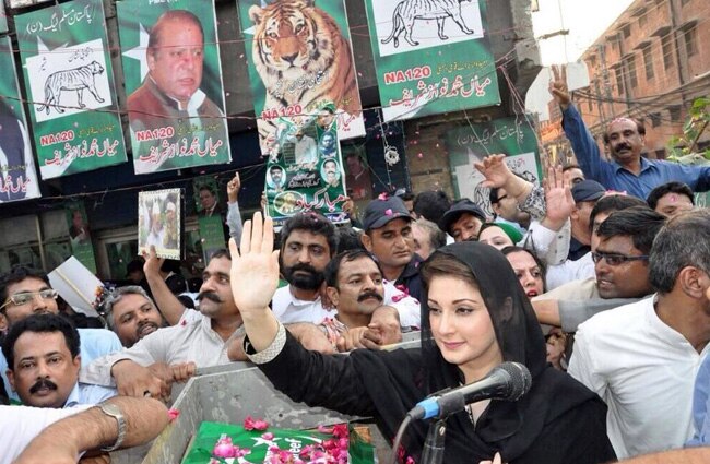 मिलिए पाकिस्‍तान की सबसे ताकतवर महिला से