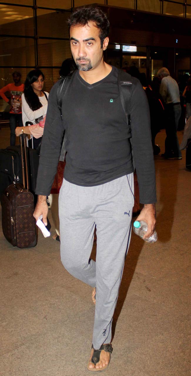 बेटी आराध्या संग 'कान' चलीं ऐश्‍वर्या राय बच्‍चन