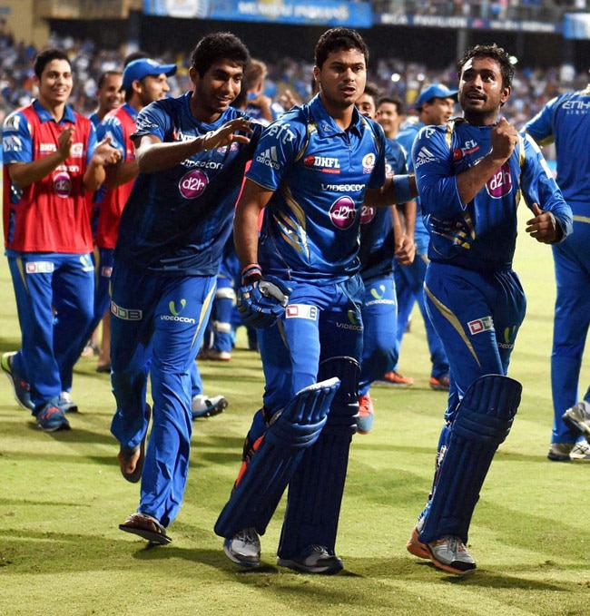 IPL-7: एंडरसन के 'विस्फोट' से मुंबई इंडियंस प्ले ऑफ में पहुंचा