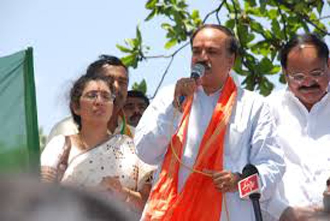 मिलिए नरेंद्र मोदी के कैबिनेट मंत्रियों से