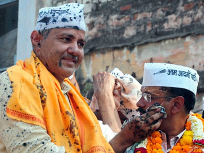 सबसे ज्‍यादा अटैक झेलने वाले नेता बने केजरीवाल