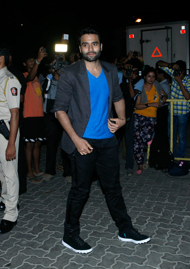 करण जौहर को बर्थडे विश करने उमड़ा बॉलीवुड