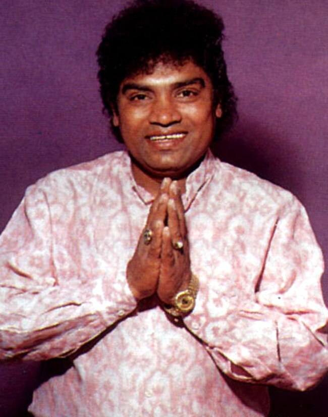 मशहूर तो हैं पर इन बॉलीवुड सेलिब्रिटीज के पास नहीं हैं गुड लुक्‍स