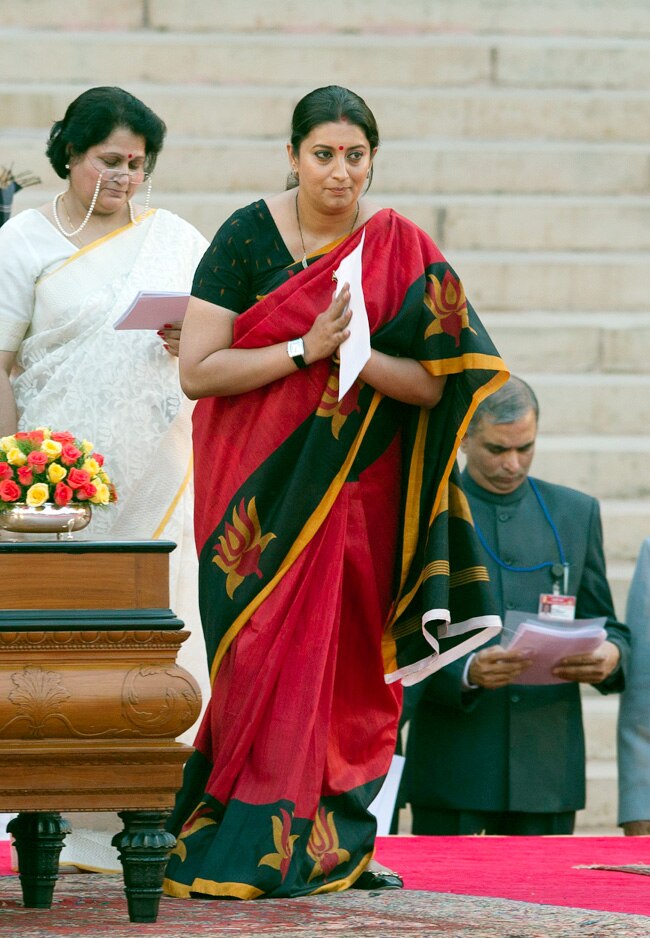 PM मोदी का शपथग्रहण समारोहः कैमरे में कैद हुए ये ऐतिहासिक पल...