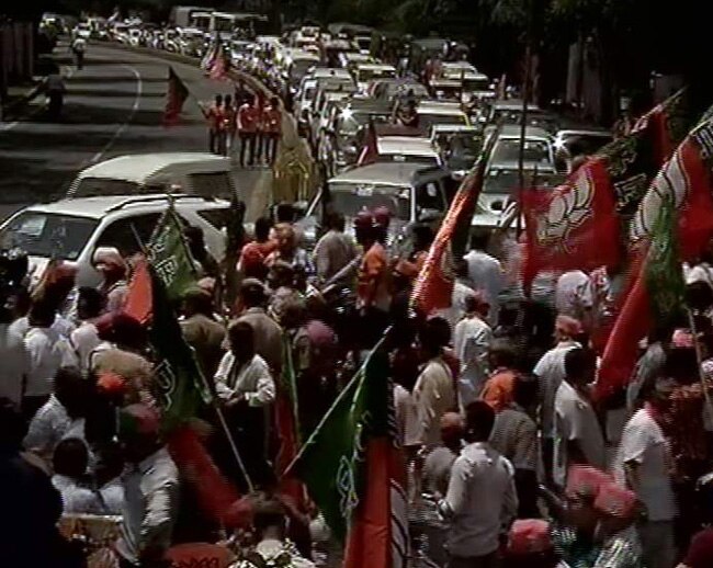 भारत के भावी प्रधानमंत्री नरेंद्र मोदी का नई दिल्‍ली में भव्‍य स्‍वागत