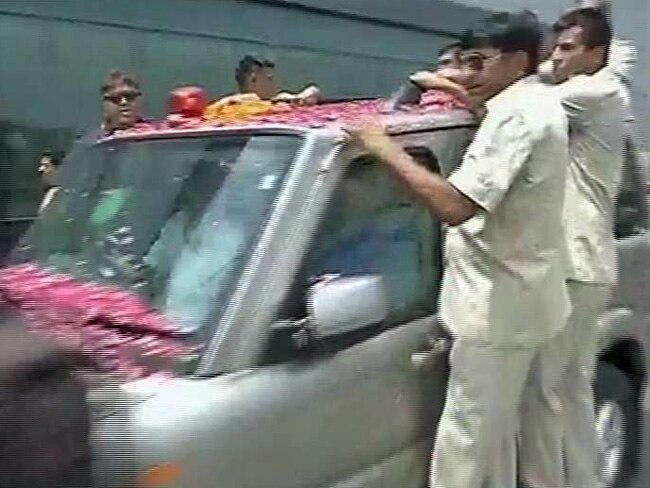 भारत के भावी प्रधानमंत्री नरेंद्र मोदी का नई दिल्‍ली में भव्‍य स्‍वागत