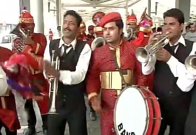 भारत के भावी प्रधानमंत्री नरेंद्र मोदी का नई दिल्‍ली में भव्‍य स्‍वागत