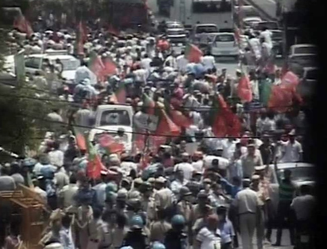 भारत के भावी प्रधानमंत्री नरेंद्र मोदी का नई दिल्‍ली में भव्‍य स्‍वागत